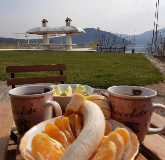 家庭间, Family Hotel Belvedere
