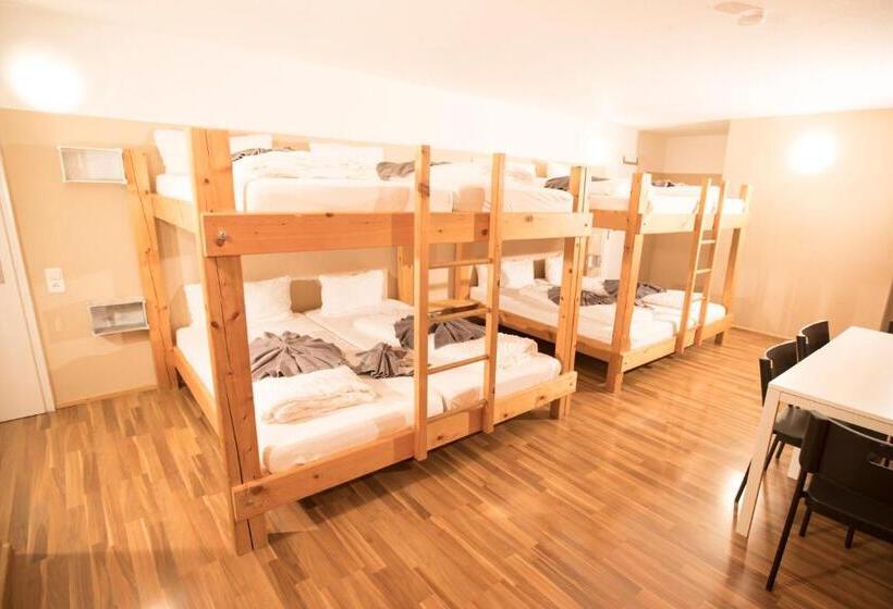 Кровать в Общей Комнате, Outdoor Zentrum Allgäu  Hostel