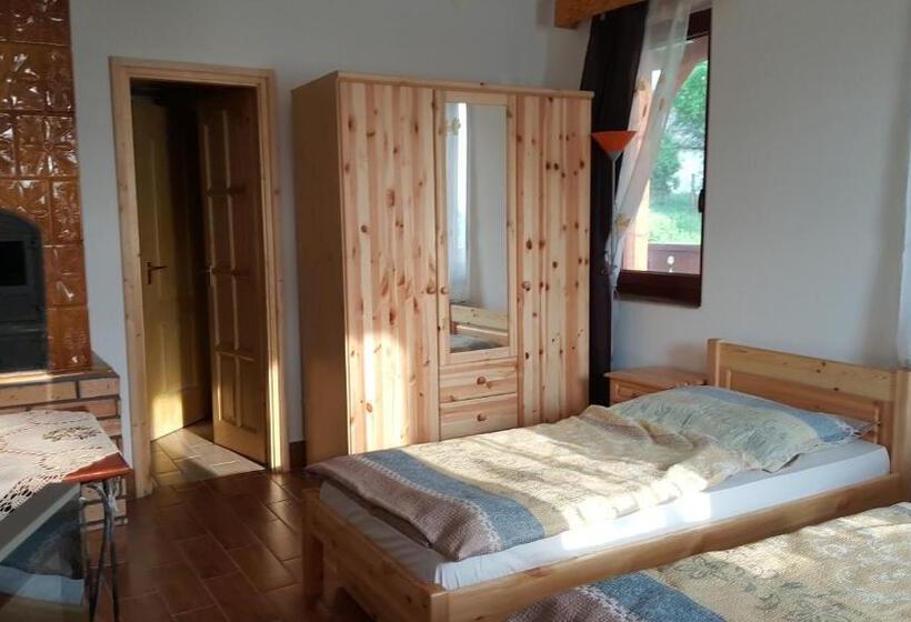 اتاق لوکس, Gesztenyés Vendégház