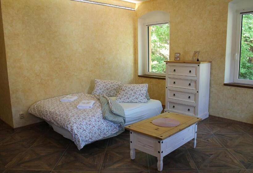 Номер Deluxe, Hrad Vildstejn