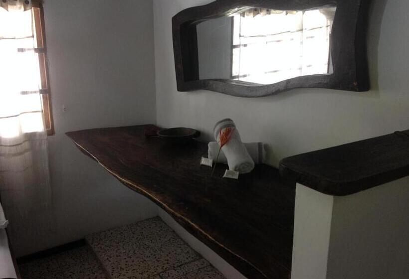 스탠다드 트리플 룸, Monte Verde Hostal