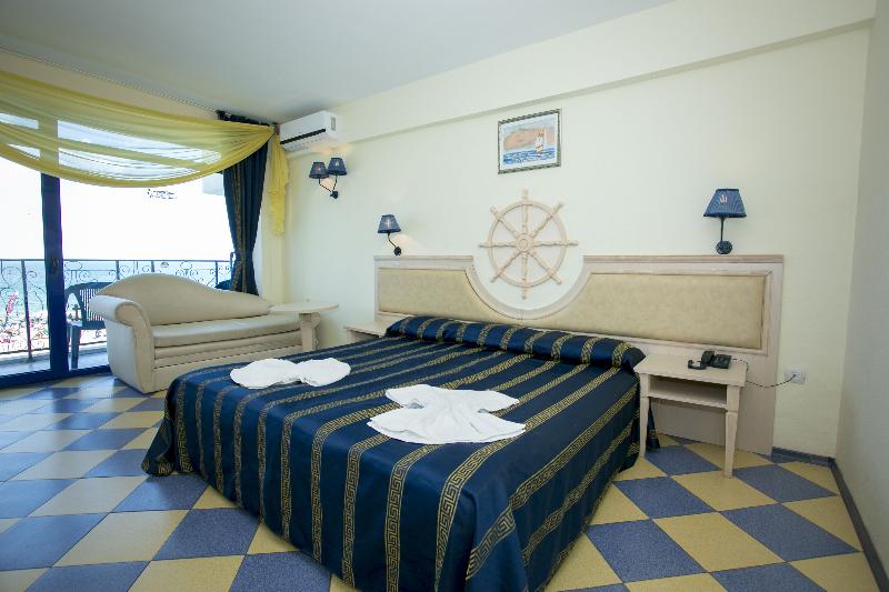 اتاق استاندارد با چشم‌انداز دریا, Chaika Beach Resort
