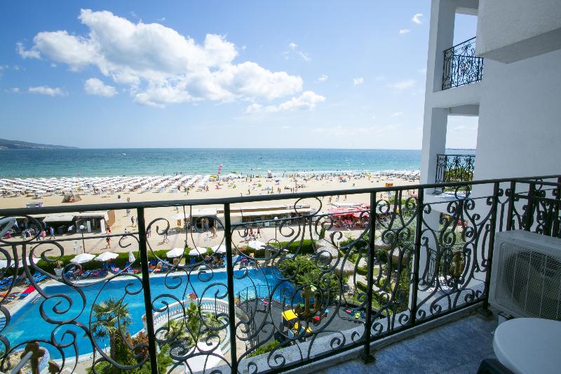 اتاق استاندارد با چشم‌انداز دریا, Chaika Beach Resort