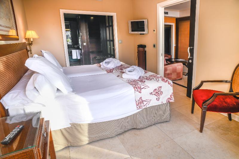Семейный Номер, Gran Hotel Guadalpín Banus