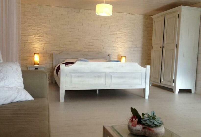 Семейный Номер, Bnb La Sittelle