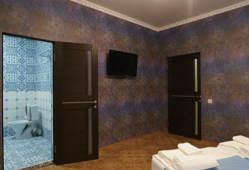 Номер Deluxe Вид на Бассейн, Eco Estate Golden Key