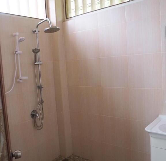 Трехместный Номер Стандарт с Балконом, Pru Valley Thaley Tai Resort