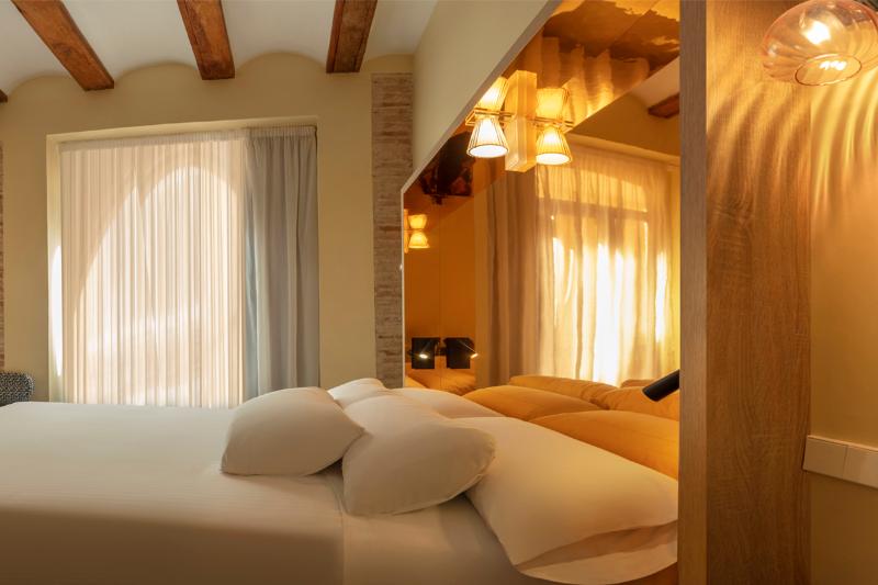 غرفة قياسية, SH Suite Palace