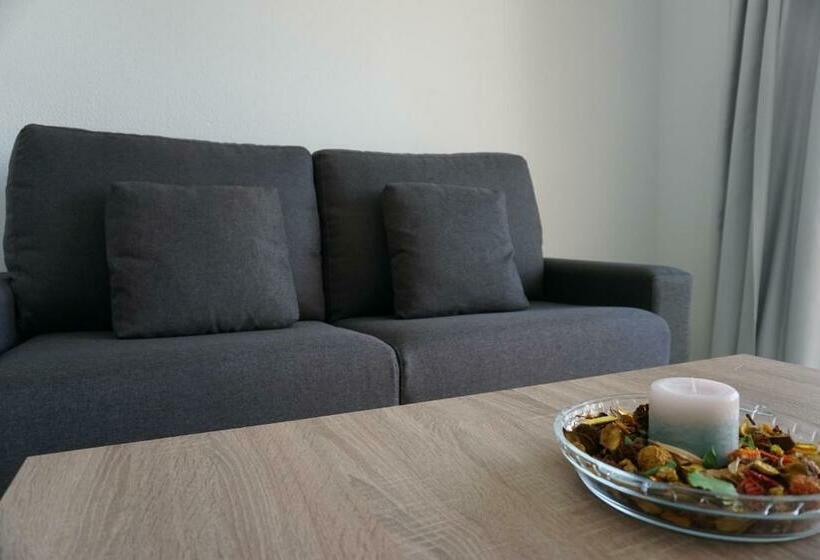 Апартаменты 1 Спальня, Apartamentos Piramides