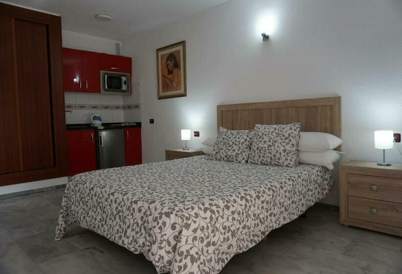 Студия Стандарт, Apartamentos Piramides