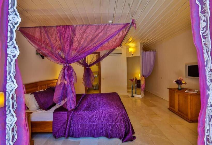 Номер Стандарт с Террасой, Oyster Residences   Adult Only