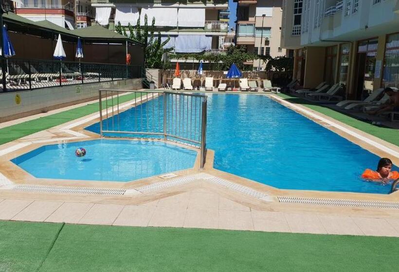バルコニー付スタンダード４ベッドルーム, İsabella Apart Otel