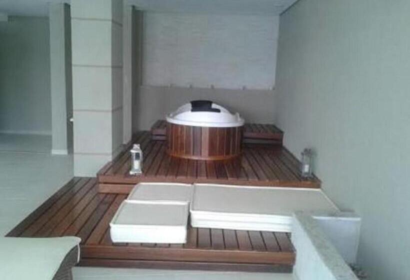 Апартаменты 1 Спальня Вид на Море, Porto Real Suites Mangaratiba