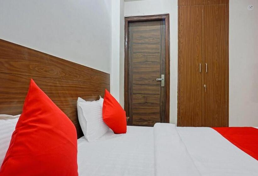 اتاق لوکس, Oyo 37169  Quadis
