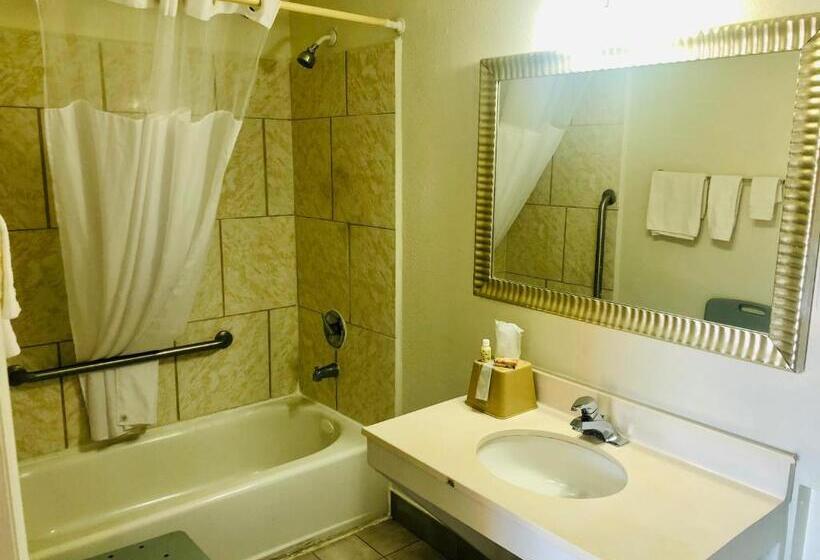 Номер Стандарт Адаптированный для Инвалидов, Royal Inn Richmond Hill Savannah I95