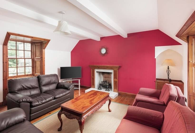 سوئیت 2 خوابه, Tulloch Castle Hotel ‘a Bespoke Hotel’