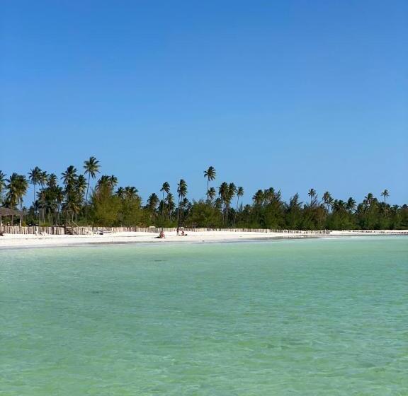 클래식 4인 룸, Barefoot Zanzibar