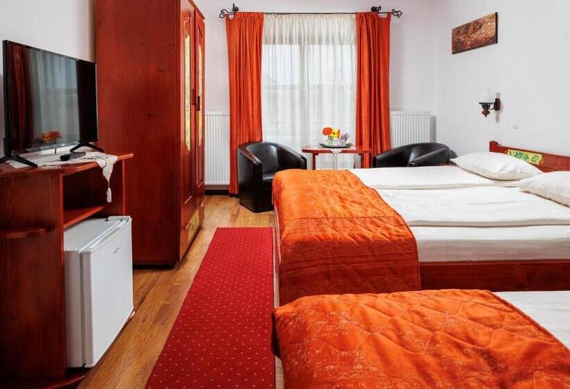 Номер Стандарт Трехместный, Casa Tanita
