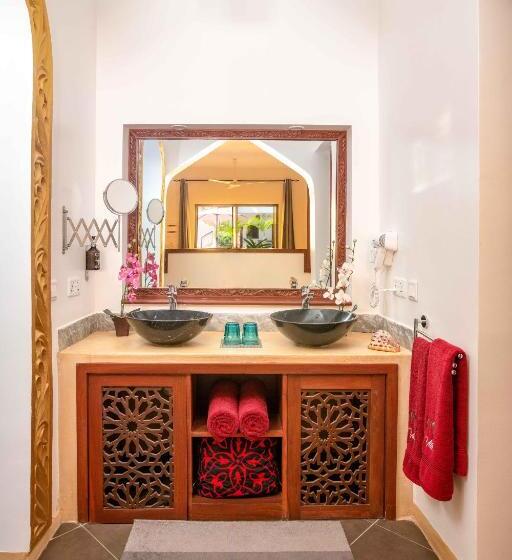 اتاق استاندارد سه نفره, Natural Kendwa Villa