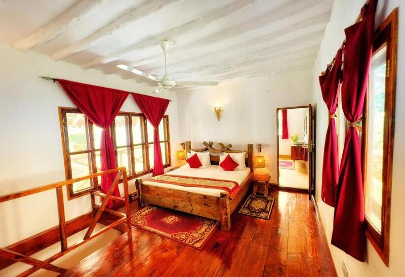 سوییت خانوادگی, Natural Kendwa Villa