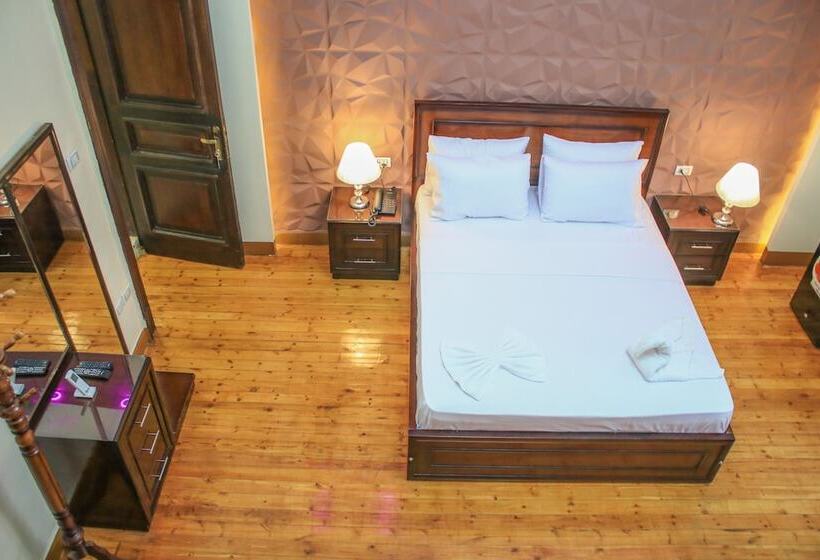 اتاق لوکس یک تخته, Kmt Hostel