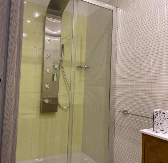 اتاق لوکس با تخت بزرگ, Le Origini Rooms&suite