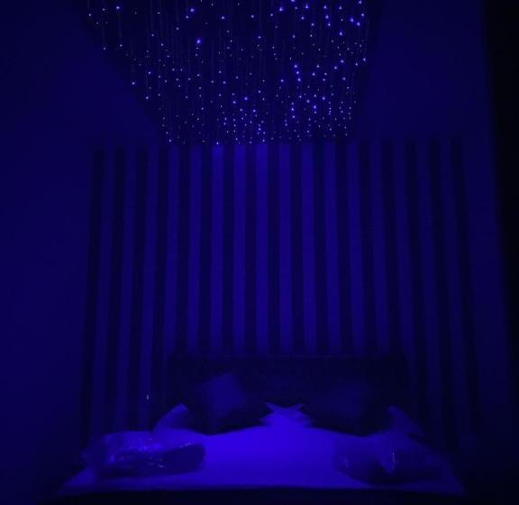 اتاق لوکس با تخت بزرگ, Le Origini Rooms&suite