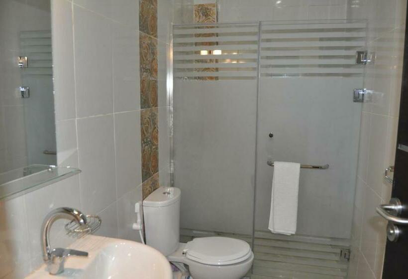 Comfort Triple Room, Tut Pyramids View