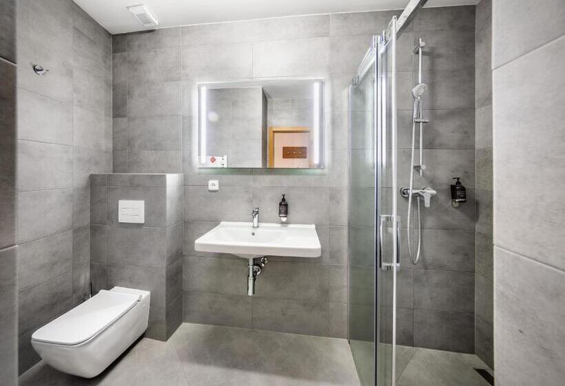 سوئیت خانواده 2 خوابه, Residence Vyhlídka