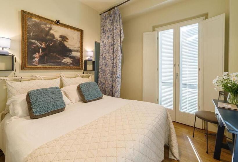 Полулюкс, Aurora Boutique Hotel & Private Spa