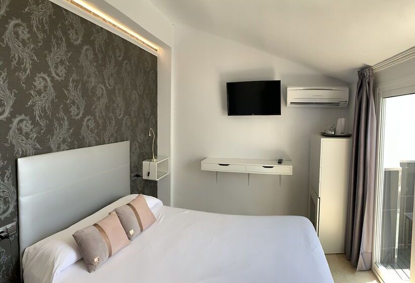 スタンダードルーム, Hostal Abril Nerja