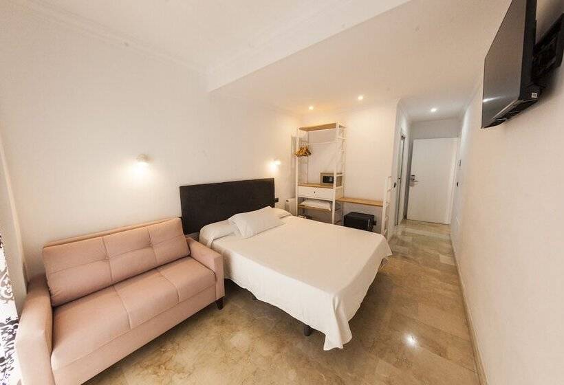 スタンダードトリプルルーム, Hostal Abril Nerja