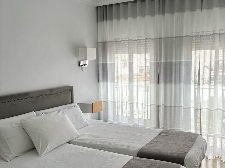 スタンダードルーム, Hostal Abril Nerja
