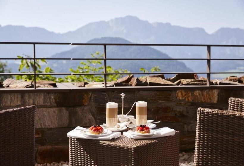 Номер Стандарт с Террасой, Kempinski Hotel Berchtesgaden