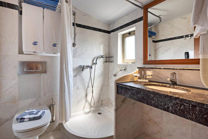Семейный Номер, Hydramis Palace Beach Resort