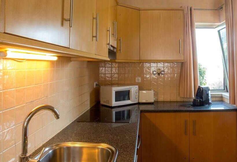 サイドオーシャンビューの２ベッドルームアパート, Pontalaia Apartamentos Turisticos