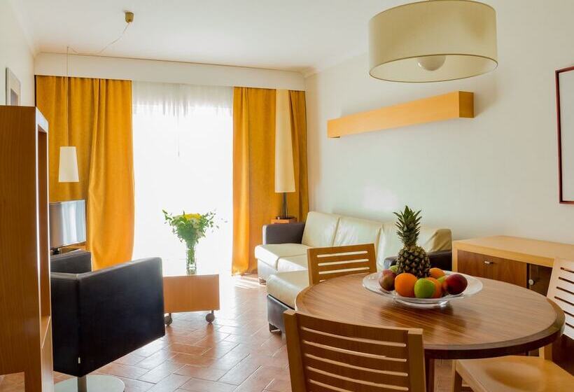 サイドオーシャンビューの２ベッドルームアパート, Pontalaia Apartamentos Turisticos
