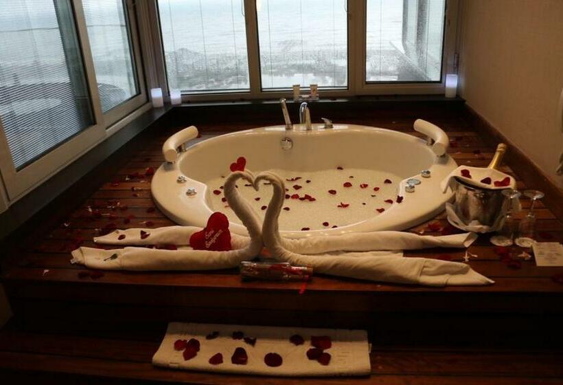 바다전망 스위트 (자쿠지), Limak Lara Deluxe Hotel & Resort Antalya