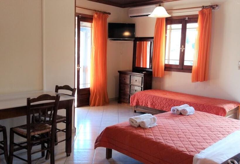 Студия Стандарт, Philippos Hotel Apartments