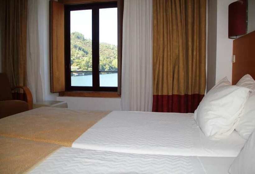 Номер Стандарт Вид на Реку, Douro Hotel Porto Antigo