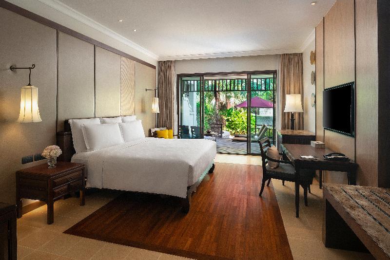 Номер Премиум Вид на Сад, Intercontinental Pattaya Resort, An Ihg