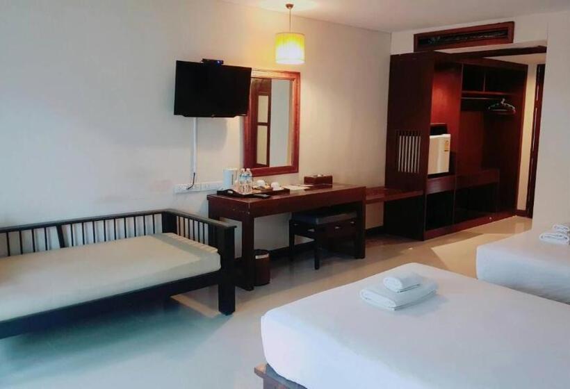 Номер Deluxe, Pattawia Resort & Spa, Pranburi