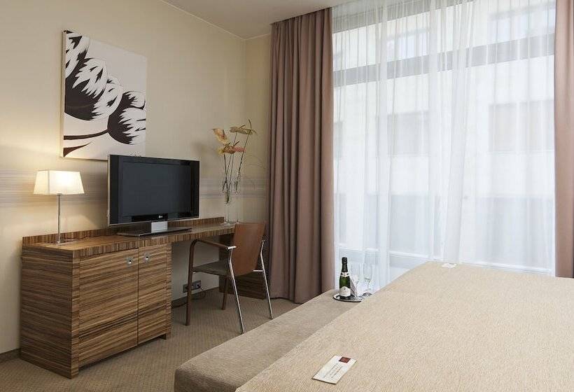 اتاق استاندارد, Art Hotel William