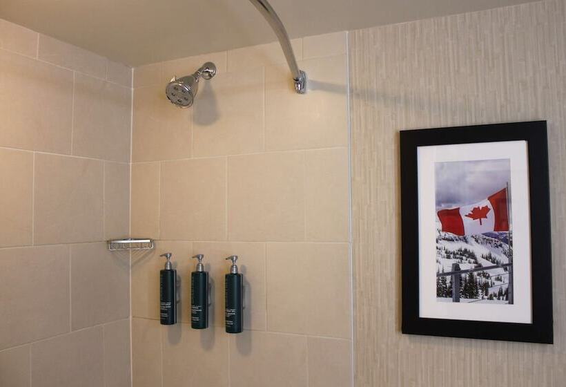 Люкс, Hilton Whistler Resort & Spa