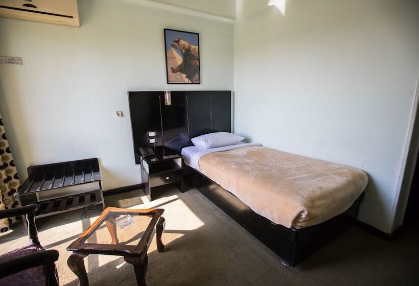 اتاق استاندارد یک نفره, Swiss Inn Hotel Mohandeseen