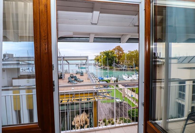 Классический Номер, Yacht Wellness & Business