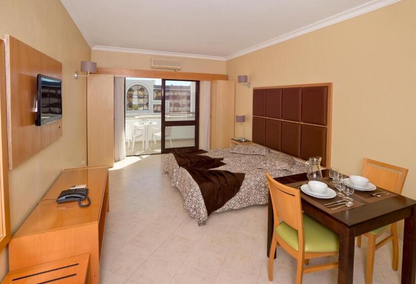 إستوديو قياسي مطل على المدينة, Aparthotel Paladim & Alagoamar