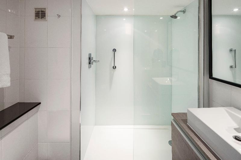이그제큐티브 룸 킹사이즈 침대, Crowne Plaza Stratford Upon Avon, An Ihg