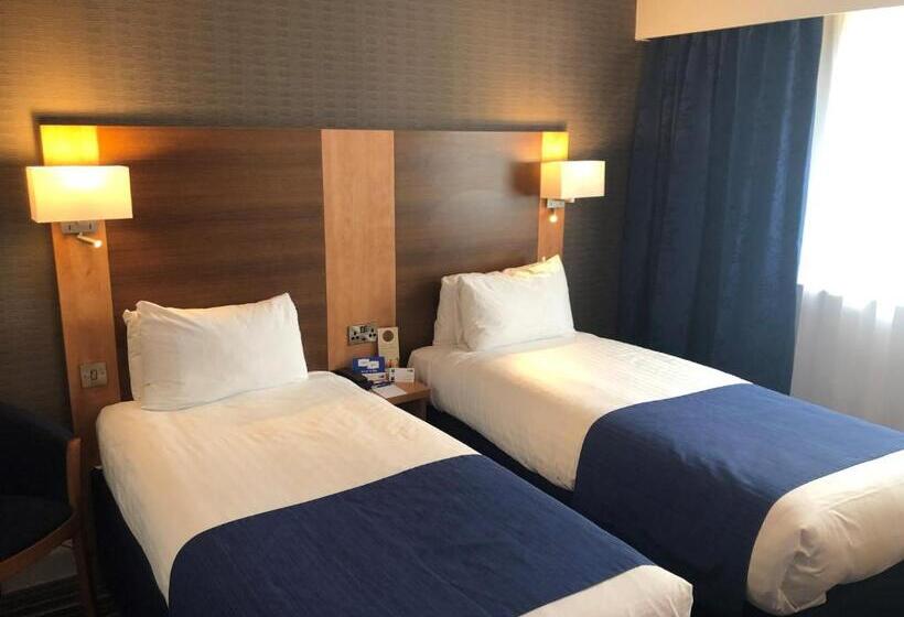 Номер Стандарт, Holiday Inn Express Nuneaton, An Ihg