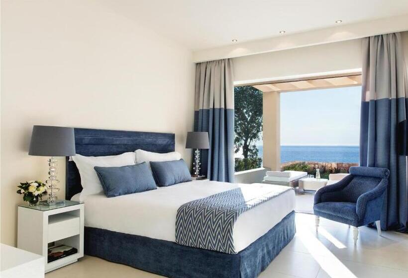 2 Bedrooms Suite Sea View, Sani Club